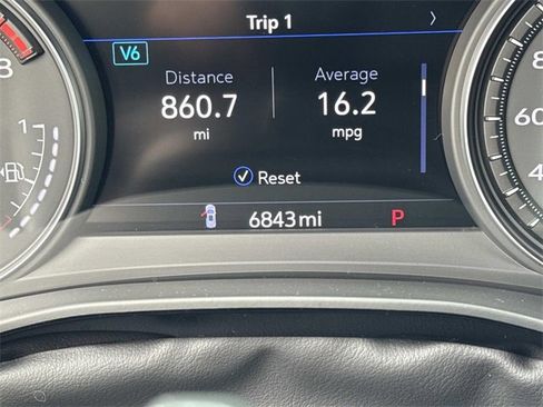 Used 2024 Cadillac XT6 Sport w/ Platinum Package image 30