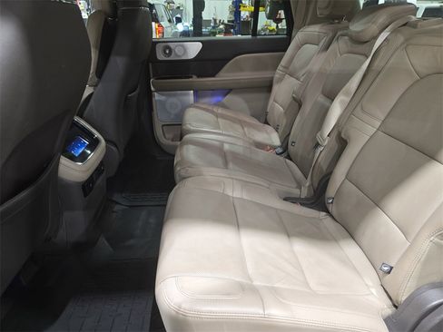 Used 2022 Lincoln Navigator L Reserve image 15
