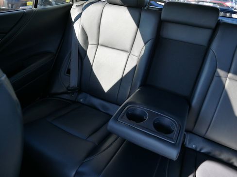 Used 2023 Subaru Outback Limited image 12