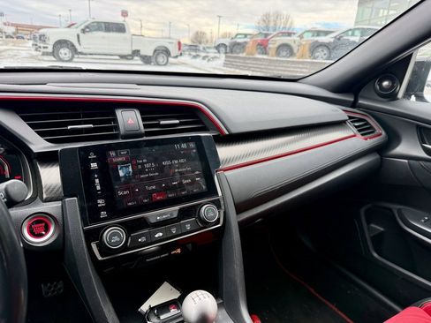 Used 2018 Honda Civic Type R image 15
