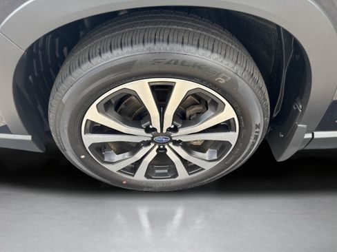 Used 2020 Subaru Forester Limited AWD/4WD image 9