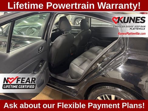 Used 2023 Nissan Altima 2.5 SV image 16