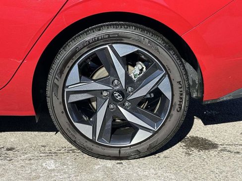 Used 2023 Hyundai Elantra SEL w/ Convenience Package image 11