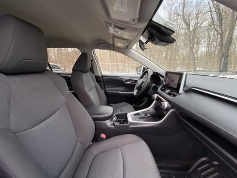 Used 2024 Toyota RAV4 XLE image 20