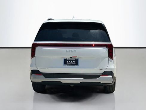 New 2026 Kia Carnival EX FWD image 6