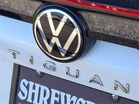 New 2026 Volkswagen Tiguan SEL R-Line image 12