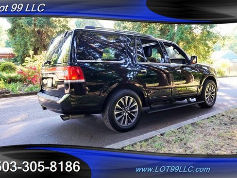 Used 2017 Lincoln Navigator Select AWD/4WD image 9