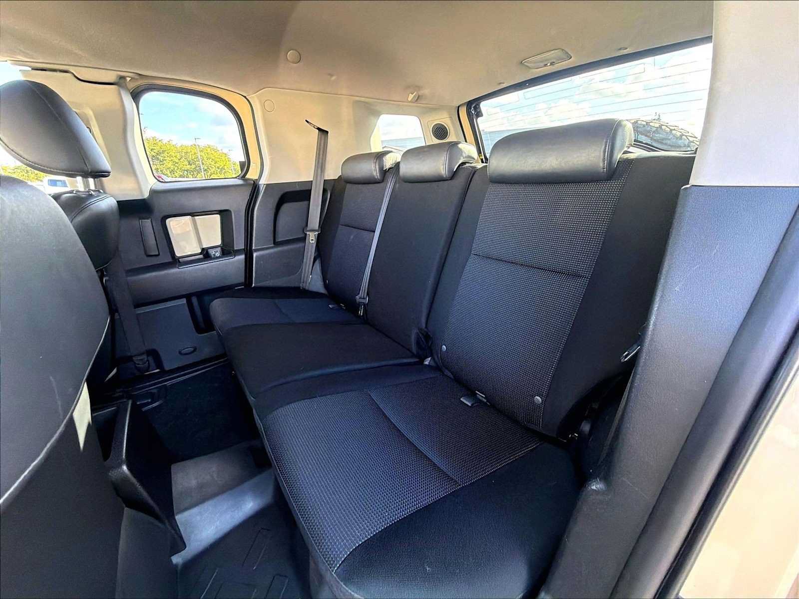 Used 2008 Toyota FJ Cruiser 4WD w/ Upgrade Pkg 2 image 26