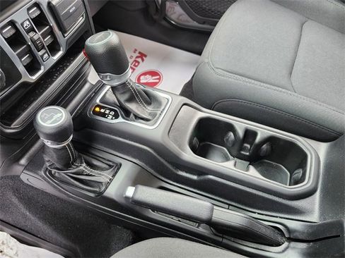 Used 2021 Jeep Gladiator Overland w/ LED Lighting Group image 25