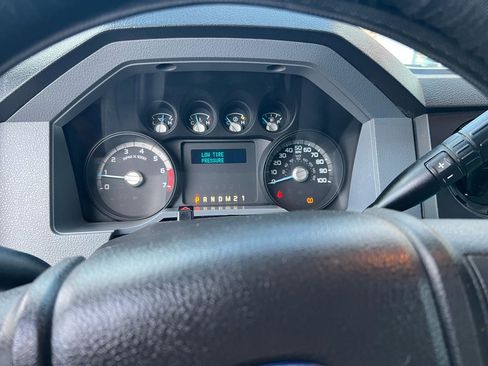 Used 2014 Ford F250 XL w/ Power Equipment Group image 21