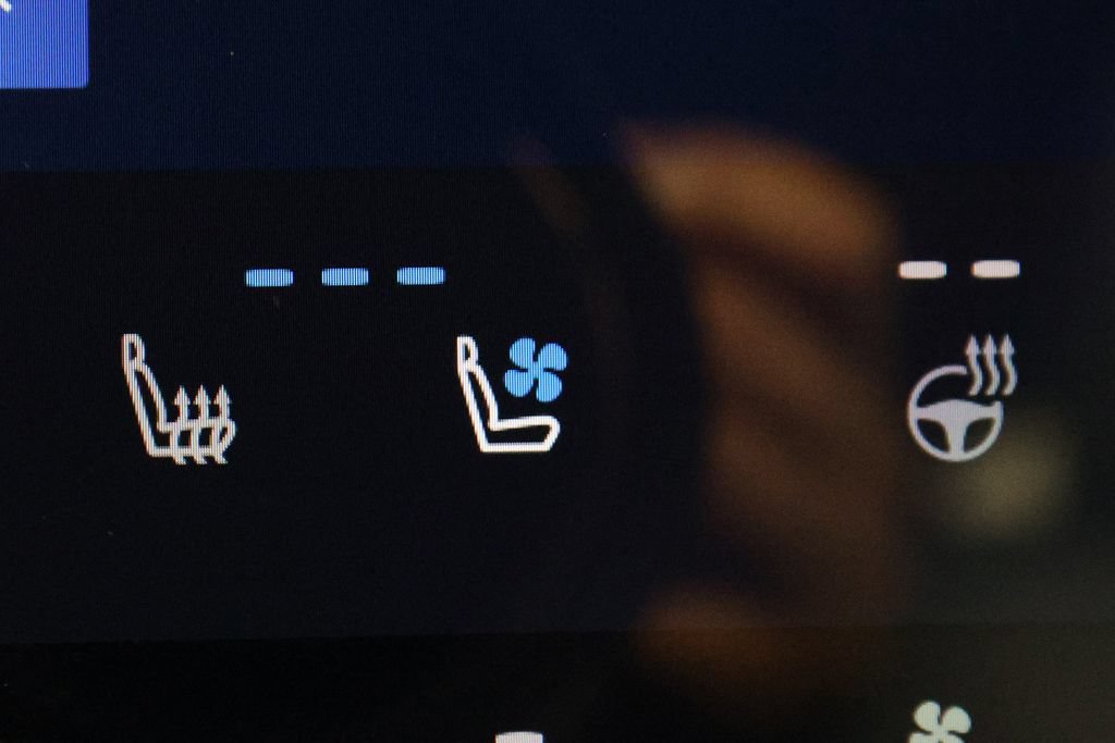 Used 2024 Lexus GX 550 w/ Cold Area Package AWD/4WD image 26