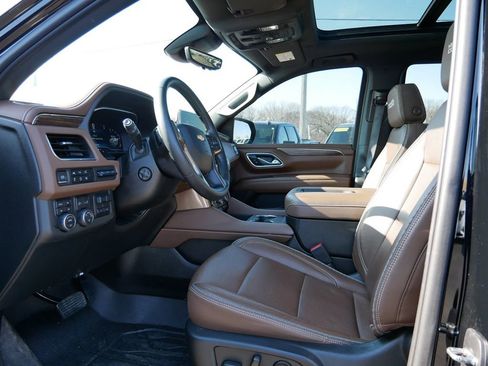 Used 2023 Chevrolet Tahoe High Country AWD/4WD image 13