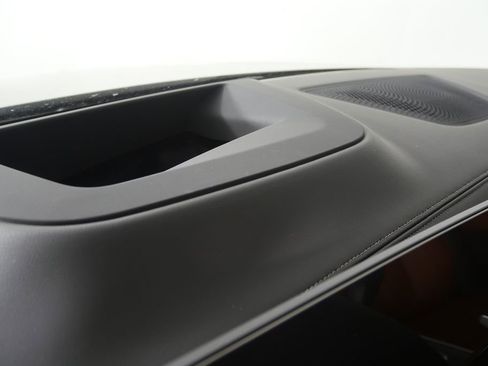 Used 2026 BMW X5 xDrive40i w/ M Sport Package image 19