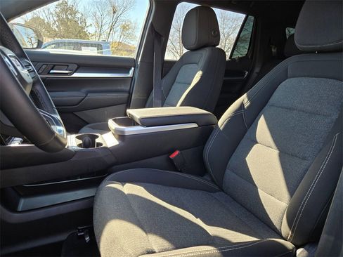 Used 2025 GMC Terrain Elevation image 7