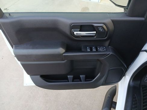 Used 2024 Chevrolet Silverado 1500 Custom w/ Turbomax Blackout Package image 23