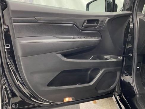 Used 2025 Honda Odyssey Sport-L image 14