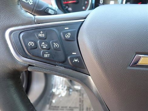 Used 2017 Chevrolet Malibu Premier w/ Premier Sun and Wheel Package FWD image 14