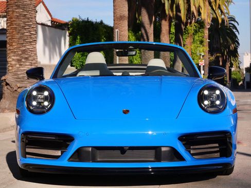 Used 2024 Porsche 911 Carrera GTS image 2