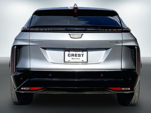 Used 2024 Cadillac Lyriq Luxury AWD/4WD image 3