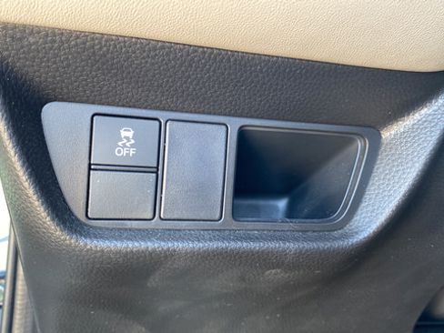 Used 2024 Honda HR-V EX-L image 30