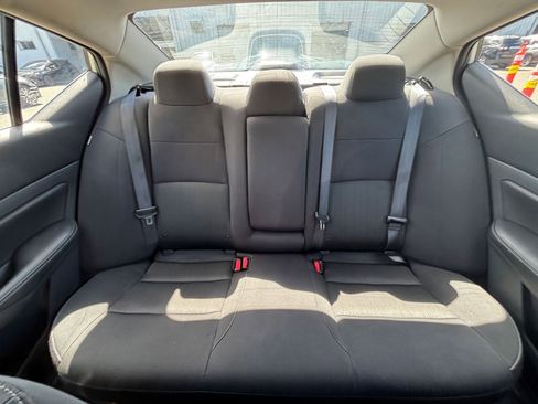 Used 2025 Nissan Altima 2.5 SV FWD image 38