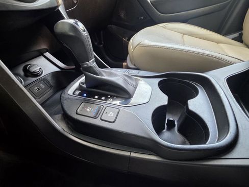 Used 2017 Hyundai Santa Fe Sport FWD image 29