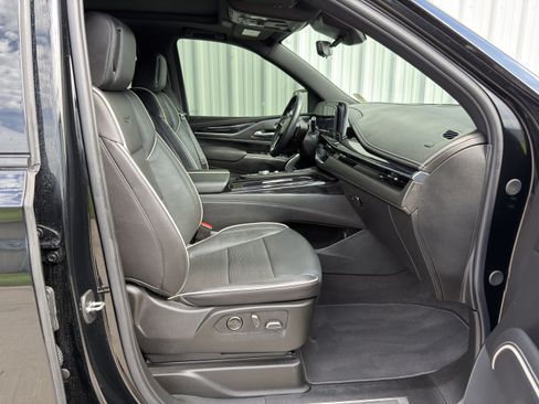 Certified 2024 Cadillac Escalade ESV Sport w/ Touring Package AWD/4WD image 21