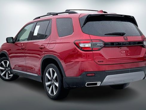 Used 2023 Honda Pilot Elite image 9