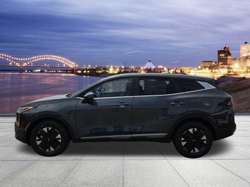 New 2026 Kia Sportage LX image 2