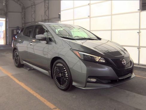 Used 2025 Nissan Leaf SV Plus FWD image 4