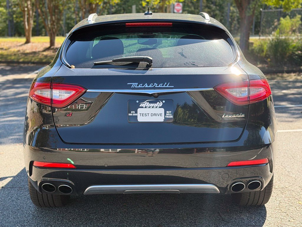 Used 2017 Maserati Levante w/ Luxury Package AWD/4WD image 4