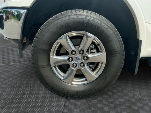 Used 2019 Ford F150 Lariat w/ Equipment Group 502A Luxury AWD/4WD image 14