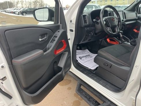 Used 2023 Nissan Frontier PRO-4X w/ Pro Convenience Package image 12
