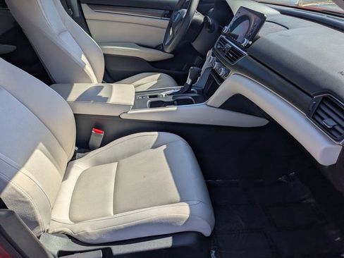 Used 2018 Honda Accord LX image 19