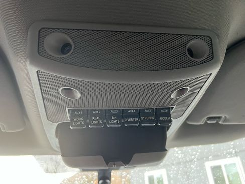 Used 2021 Ford F350 XLT w/ Camper Package image 25