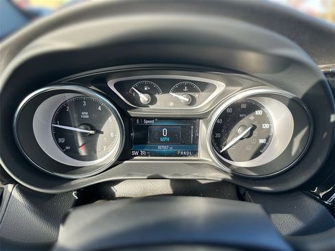 Used 2020 Buick Envision Essence image 10