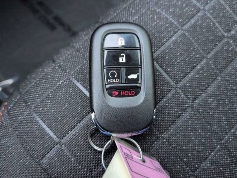 Used 2025 Honda HR-V Sport image 31
