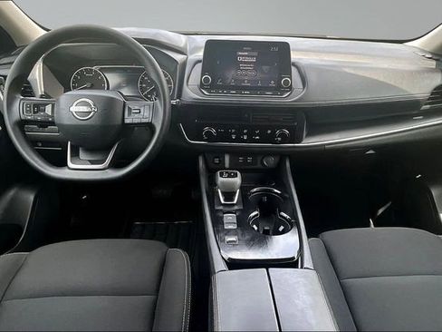 Used 2025 Nissan Rogue S FWD image 7