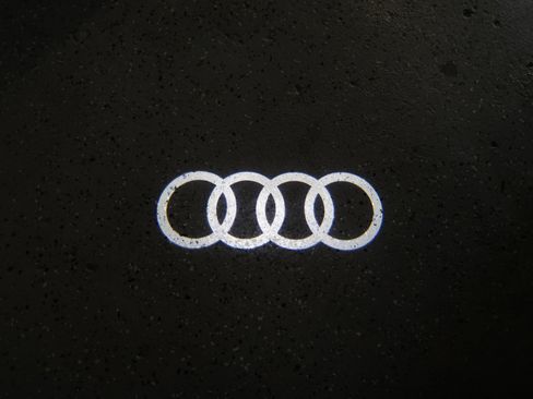 Used 2018 Audi Q7 3.0T Prestige image 33