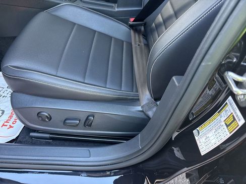 Used 2022 Volkswagen Jetta SE FWD image 34