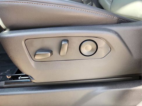 New 2026 GMC Sierra 1500 Elevation image 16