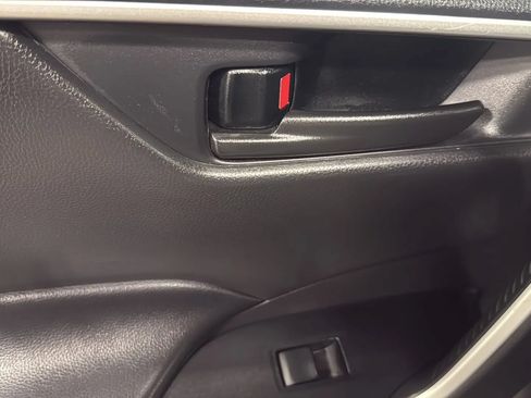 Used 2025 Toyota RAV4 LE AWD/4WD image 12