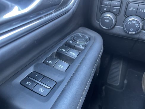 Used 2023 Chevrolet Tahoe Premier AWD/4WD image 25