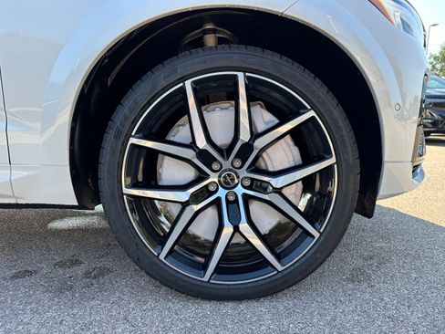 New 2026 Volvo XC60 T8 Polestar image 7