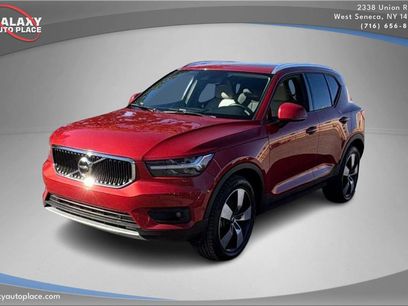 Used 2019 Volvo XC40 T5 Momentum