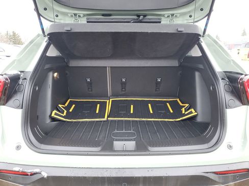 Used 2025 Chevrolet Trax ACTIV w/ Sunroof Package image 31