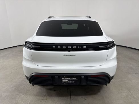 Certified 2025 Porsche Macan 4 Electric image 6