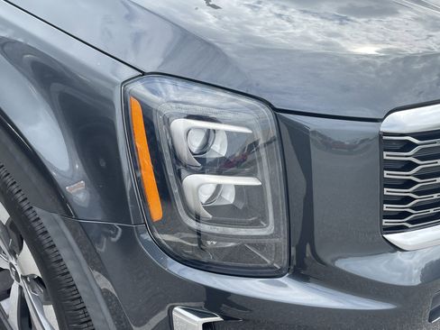 Used 2021 Kia Telluride EX w/ EX Premium Package FWD image 10