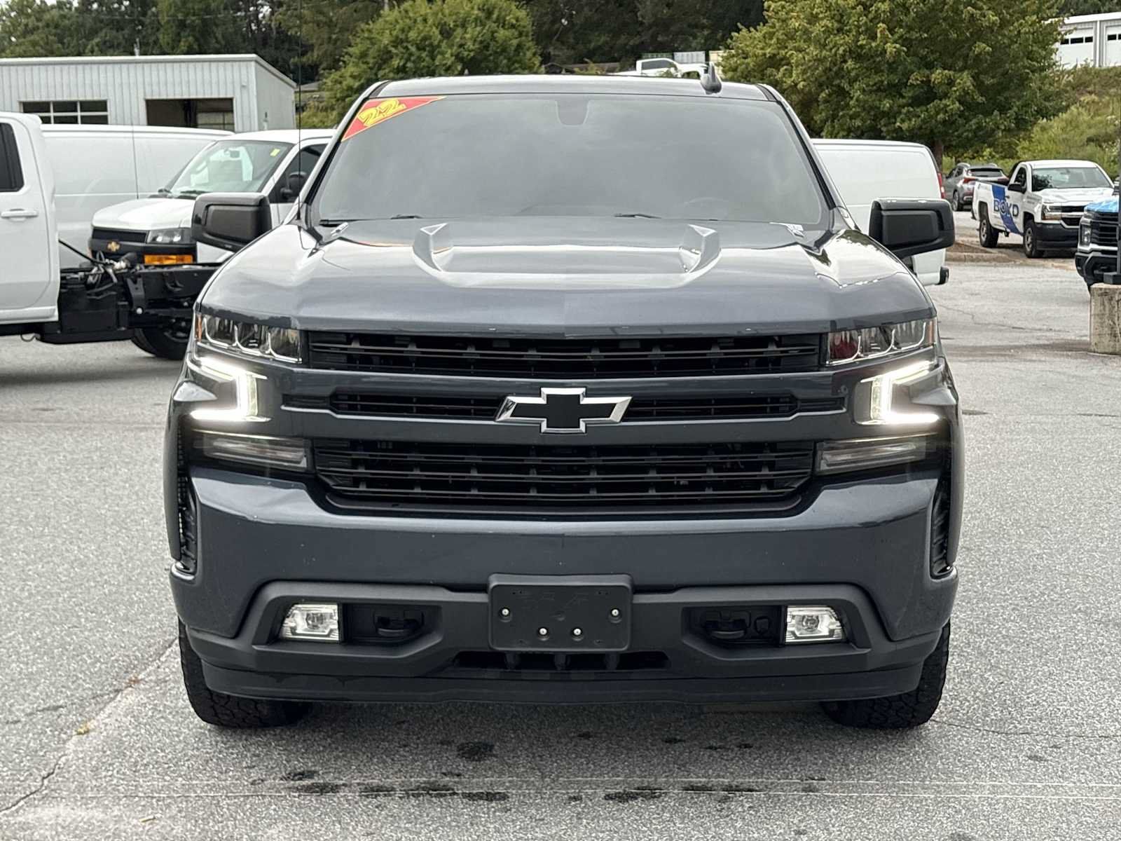 Used 2022 Chevrolet Silverado 1500 RST AWD/4WD image 3