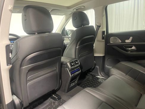 Used 2026 Mercedes-Benz GLS 450 4MATIC image 27